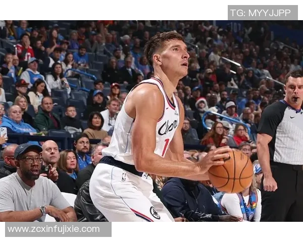 现已穷途末路了，快船接下来有必要给候补后场大将更高的战术位置？